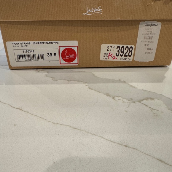 Christian Louboutin Nosy strass nude satin 39.5 - Picture 4 of 11